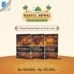 Trilogi Revolusi Islam di Tanah Jawa